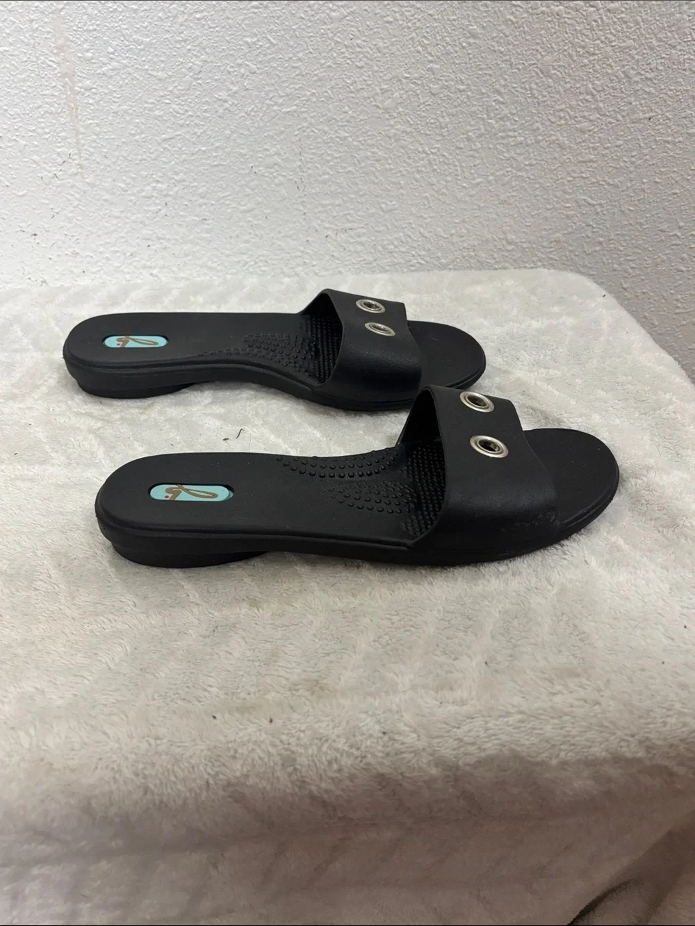 Oka-B Black Grommet Slide Sandals Comfort Massage Footbed Size M (7-8)